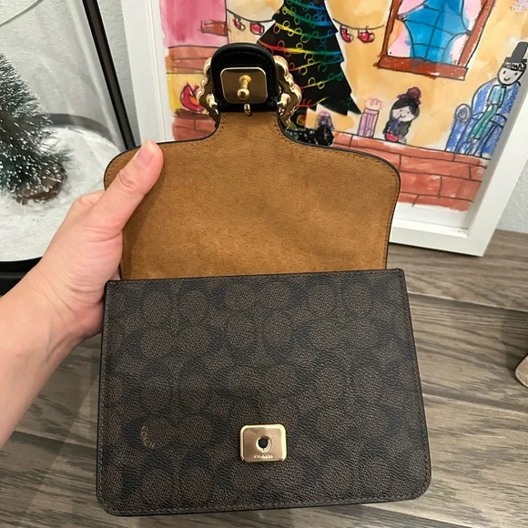 NWT Coach Courtney Top Handle Bag CCE22